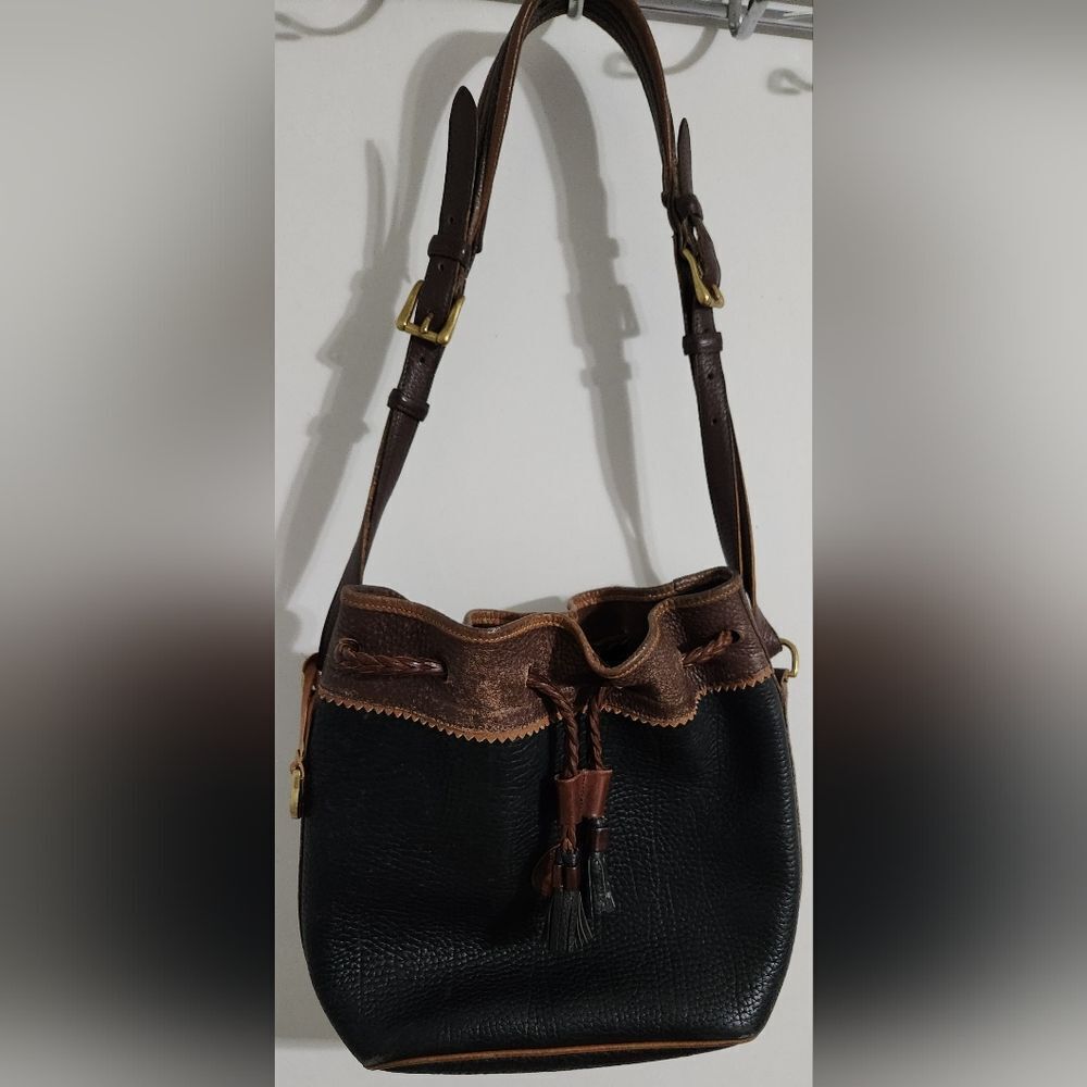 VTG 90s Dooney & Bourke Navy Teton bucket bag - Picture 5 of 5